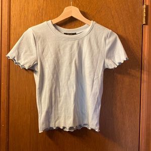 Blue cropped tee shirt